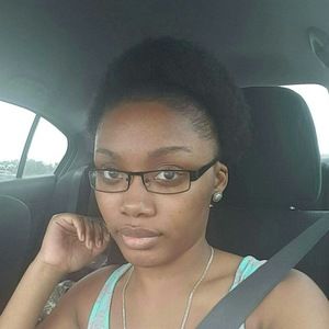 Meet your Posher, Toni